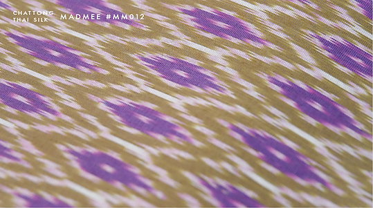 (ผ้าชุด) ผ้าไหมมัดหมี่ไหมแท้ (ผ้าลาย2หลา+สีพื้น2หลา) ลายดวงแหดอกแก้ว พื้นสีเหลืองน้ำตาลอมเทา รหัส M2B-CT-100009