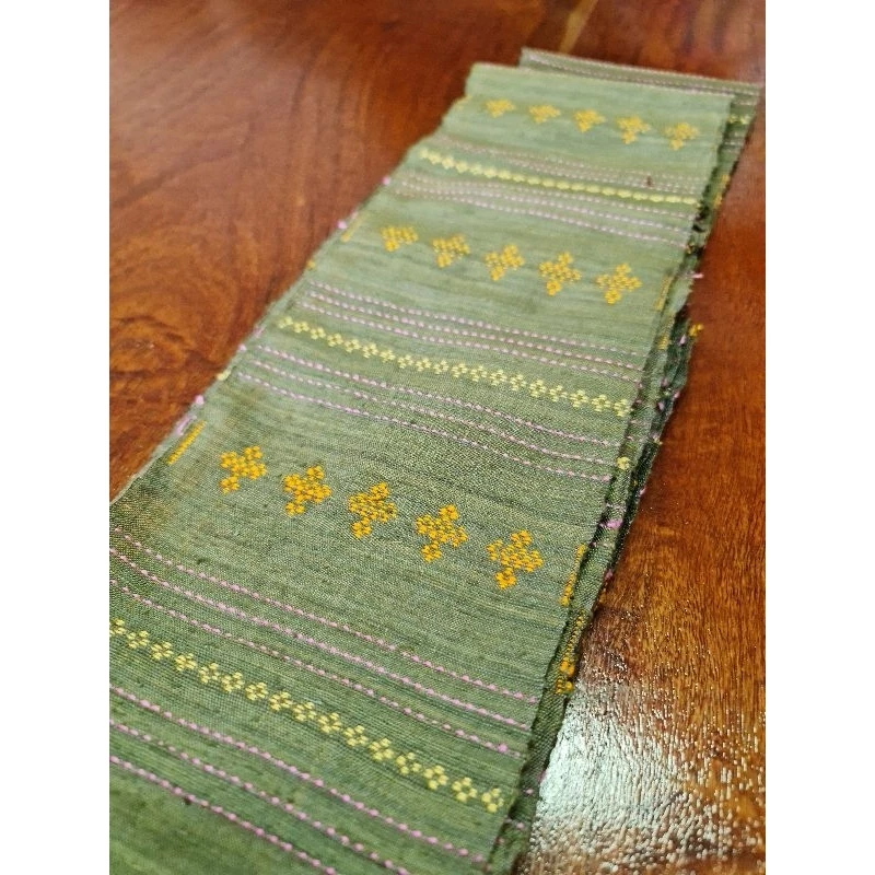 หัวซิ่นไหมแท้ จกขิดงานทอมือ สีเขียว รหัส WN-119-0423680821