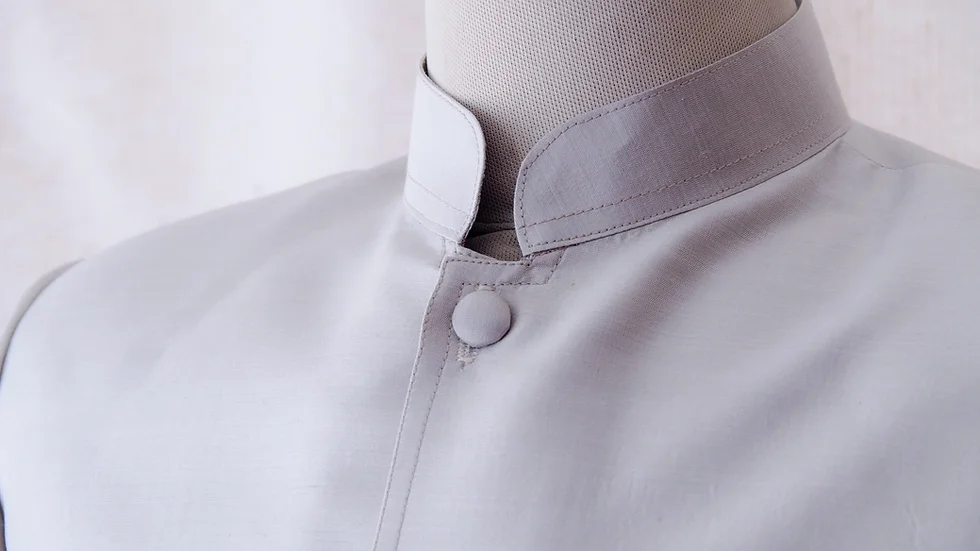 เสื้อสูทซาฟารี สูทคอจีน ทรงพระราชทาน ไหมแท้ สีเทาอ่อน รหัส DM-CT0301662