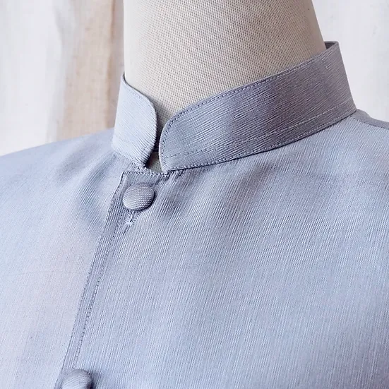 เสื้อสูทคอพระราชทาน แขนยาว รุ่นเนื้อเรียบหนาพิเศษ สีเทาเงิน รหัส DM-CT-102843