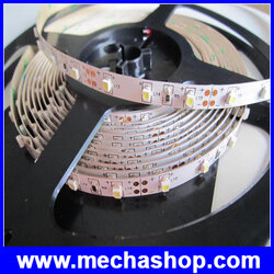 ไฟเส้น ไฟสตริบ ไฟริบบอน LED Strip Ribbon flexible ยาว 5 เมตร SMD3528 60 LEDs/M ไม่กันน้ำได้ แสงสีขาวอมเหลือง