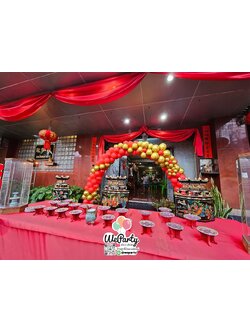 ซุ้มโค้งงานแต่งงาน แดงลายทองดอกไม้ Wedding Balloon arch