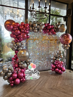 ฉากลูกโป่งวิบวับสีโครมหรู & ต้นยืน36"สีโครมหรู Sequin Organic Backdrop+ Standee 36" (2.1 x 2.1 เมตร)(งานโชว์1วัน)