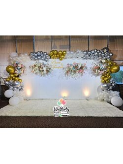 ลูกโป่งตกแต่งกรอบฉากทรงออ์แกนิก (ราคาเฉพาะตกแต่งลูกโป่ง)(สีโครมหรู2สี+สีขาวมุก)