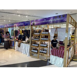 บูธแสดงสินค้าให้เช่า ปราจีนบุรี 0880329904