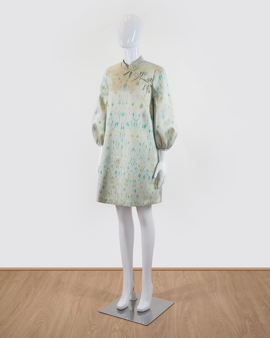 แบบตัดชุด เดรสผ้าไหม (ไม่รวมผ้า) chobmai x JHN รหัส CUT-51-03236726