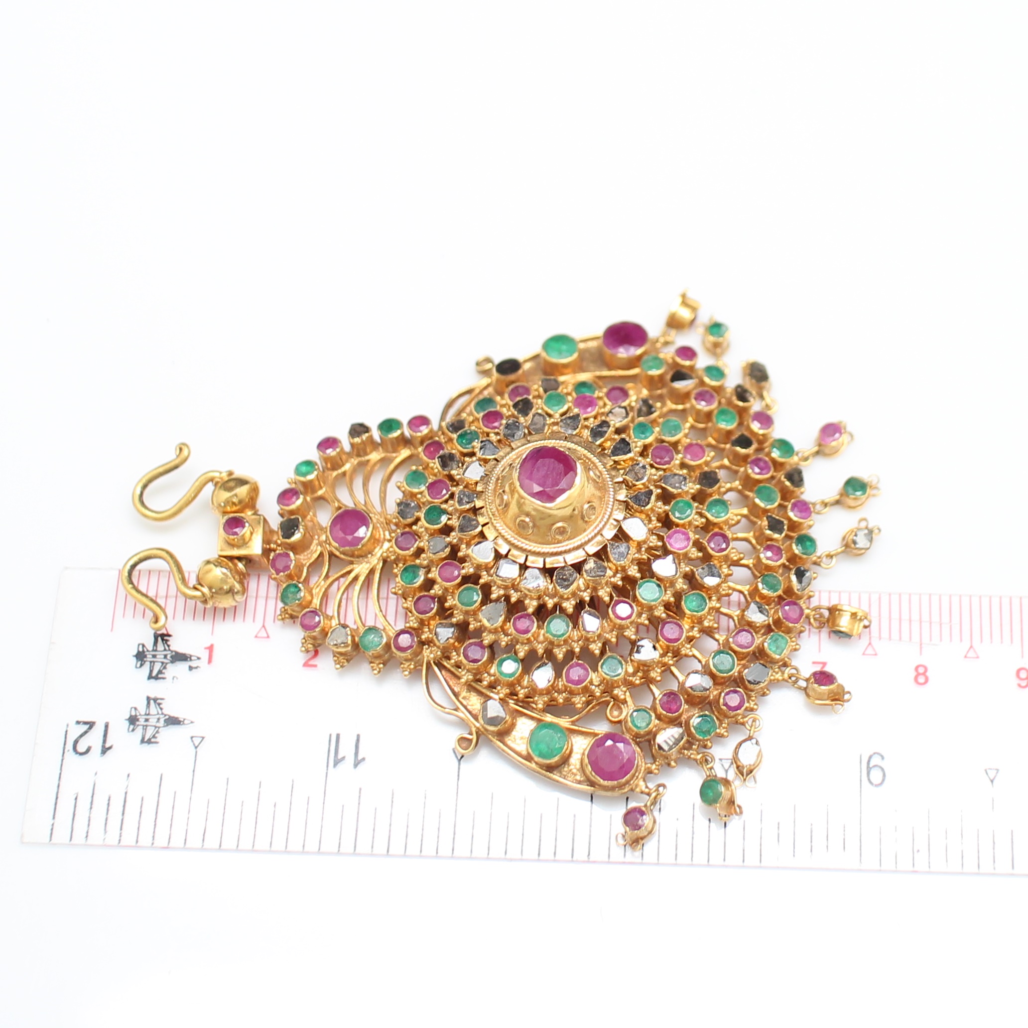 PD25082 จี้อุบะสามสีตุ้งติ้ง ทับทิม มรกต เพชรซีก ทองแท้ 90% นน.รวม 29.1 กรัม งานเก่า สวยสภาพดี