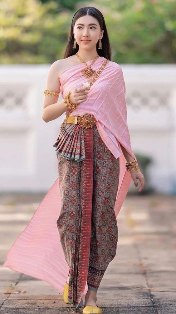 สั่งตัดเย็บ ผ้าซิ่น ชุดไทยจักรี (ไม่รวมผ้า) รหัส CUT-ST1229653