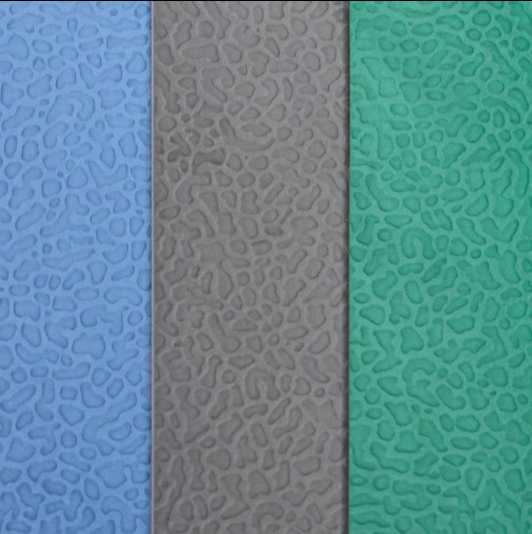 พื้นสนามกีฬาไวนิลpvc สนามแบตมินตัน สนามบาส สนามฟุตซอล