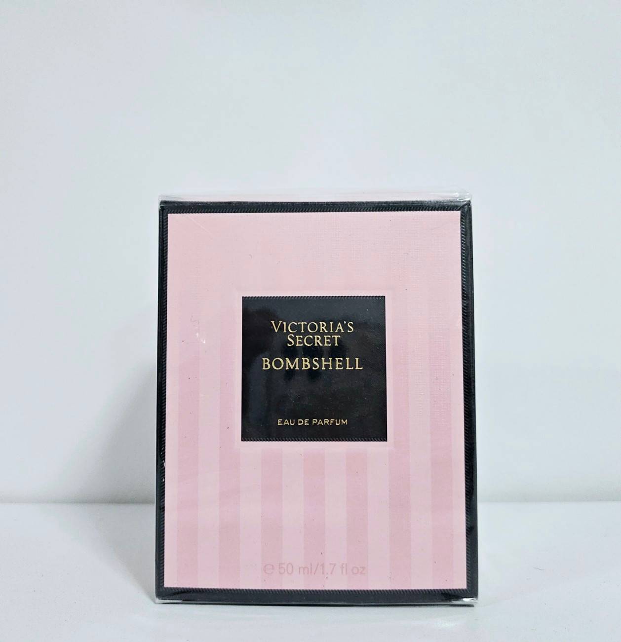 น้ำหอมแท้ Victoria's Secret Bombshell EDP 50ml กล่องซีล