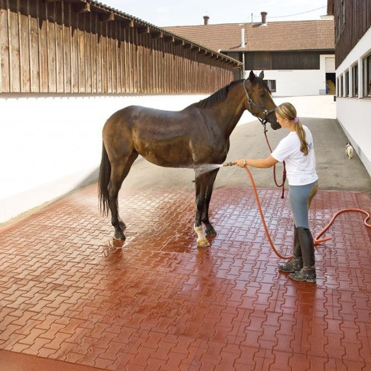 แผ่นยางปูพื้นคอกม้าบล็อคยางหนา25mm