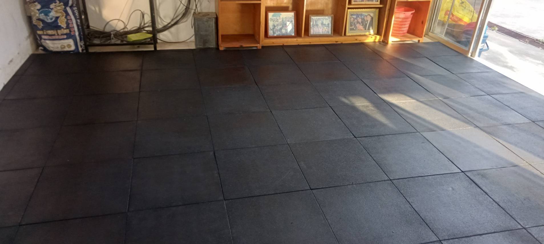 แผ่นยางปูพื้นฟิตเนส จุดสี epdm