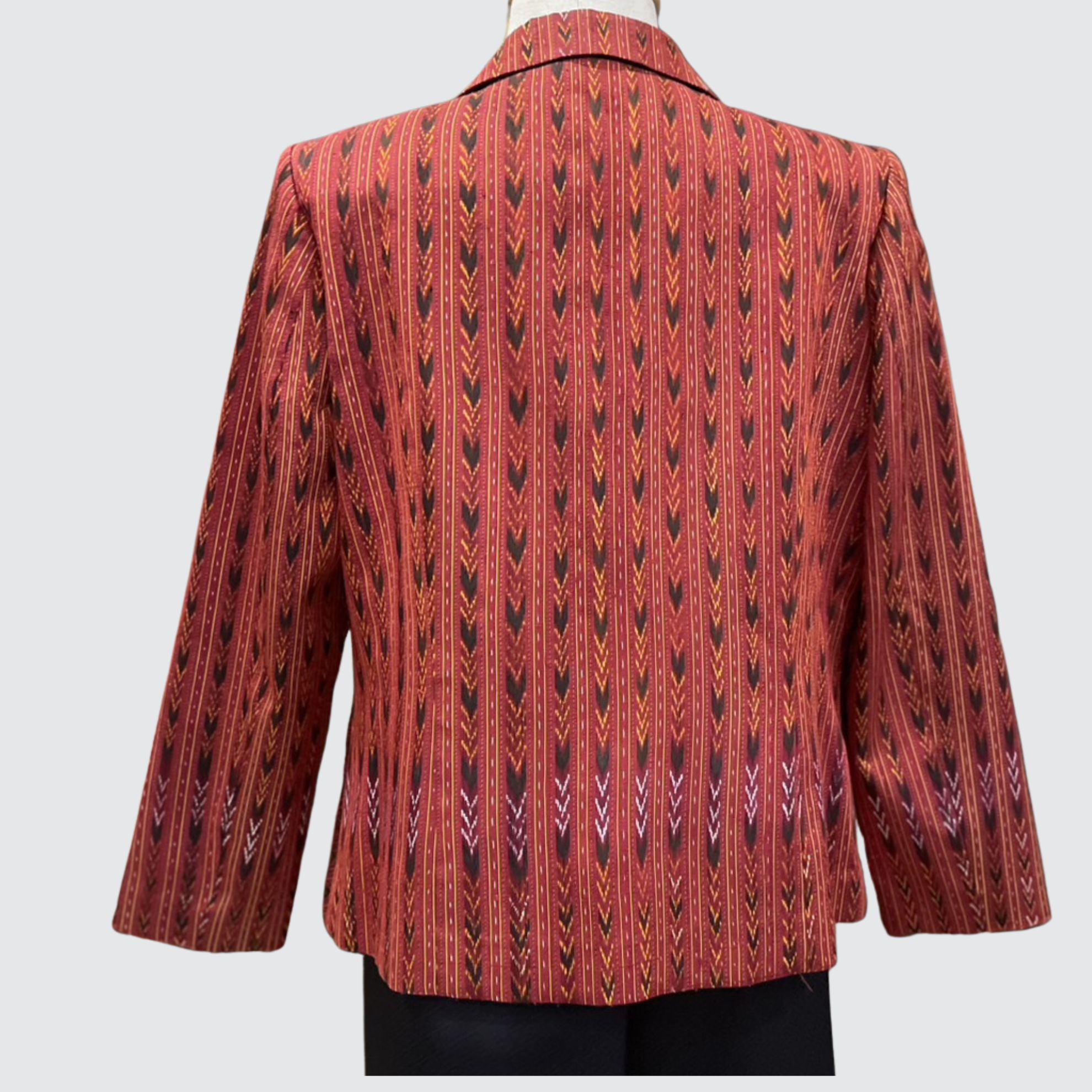 เสื้อสูทผ้าไหม ลายโฮล แขนยาว ไซส์XL สีแดง รหัส WD-PTS-060968