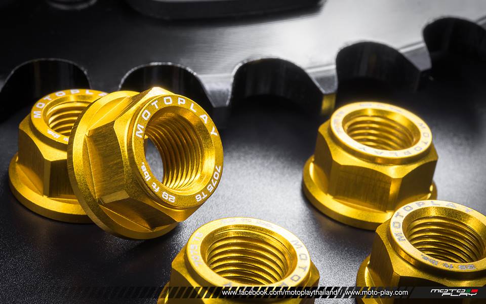 น็อตยึดสเตอร์หลัง - Monster 821 - Motoplay สีทอง