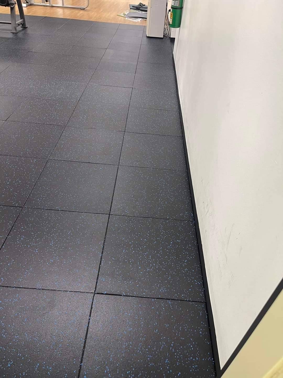 แผ่นยางปูพื้นฟิตเนส จุดสี epdm