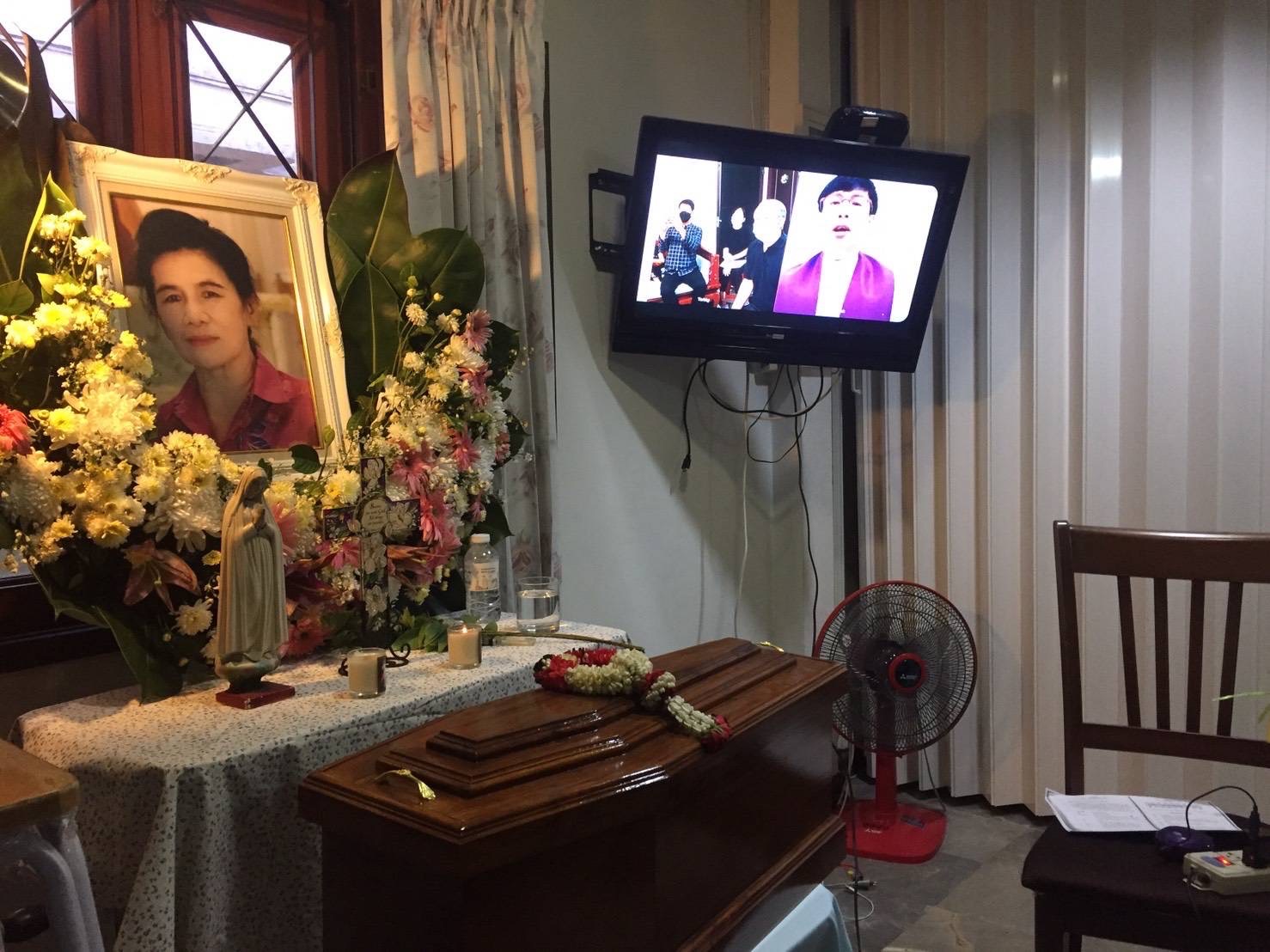 โลงคริสต์เก็บอัฐิ โลงคริสต์เก็บกระดูก