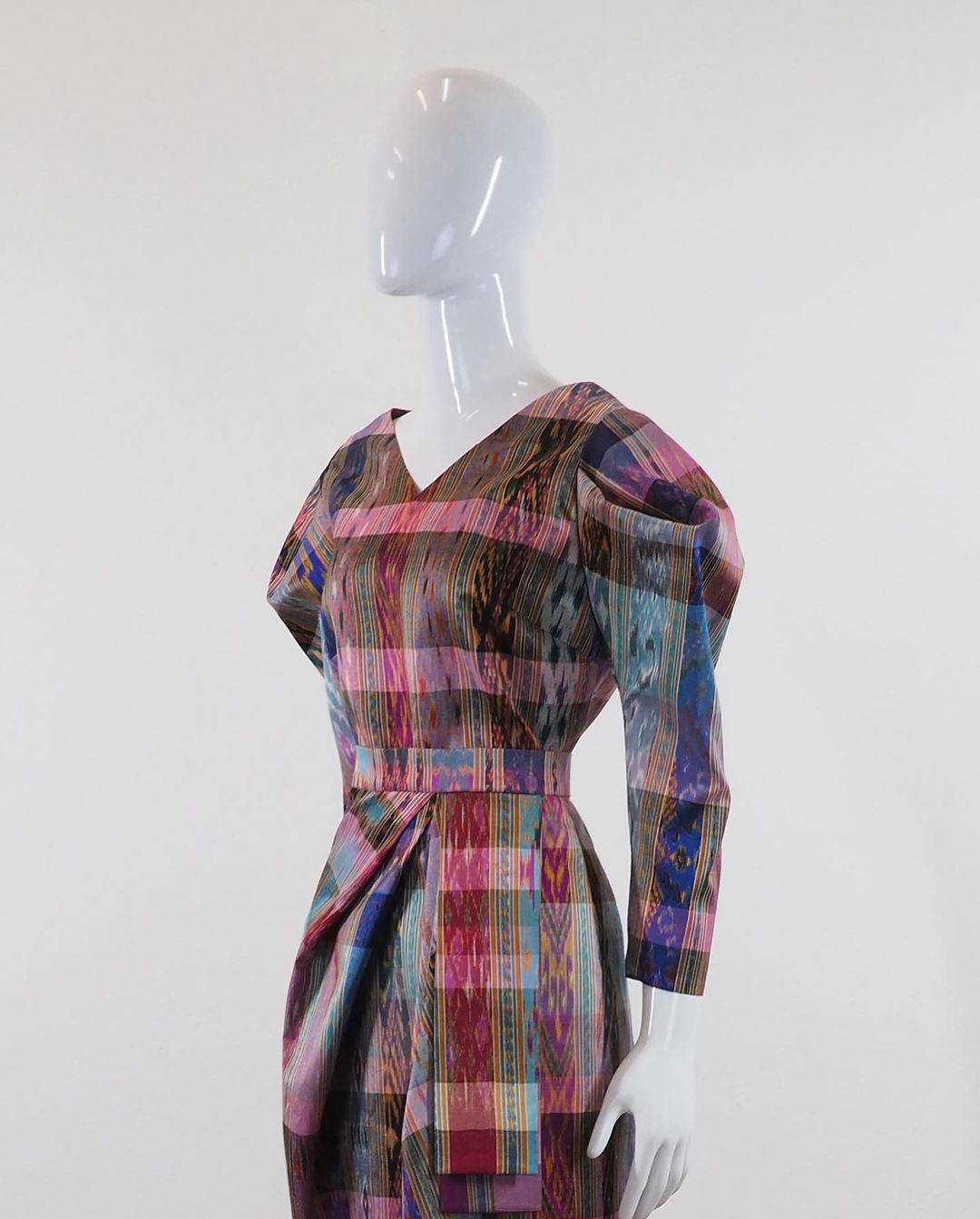 แบบตัดชุด เดรสผ้าไหม (ไม่รวมผ้า) chobmai x JHN รหัส CUT-51-03236716