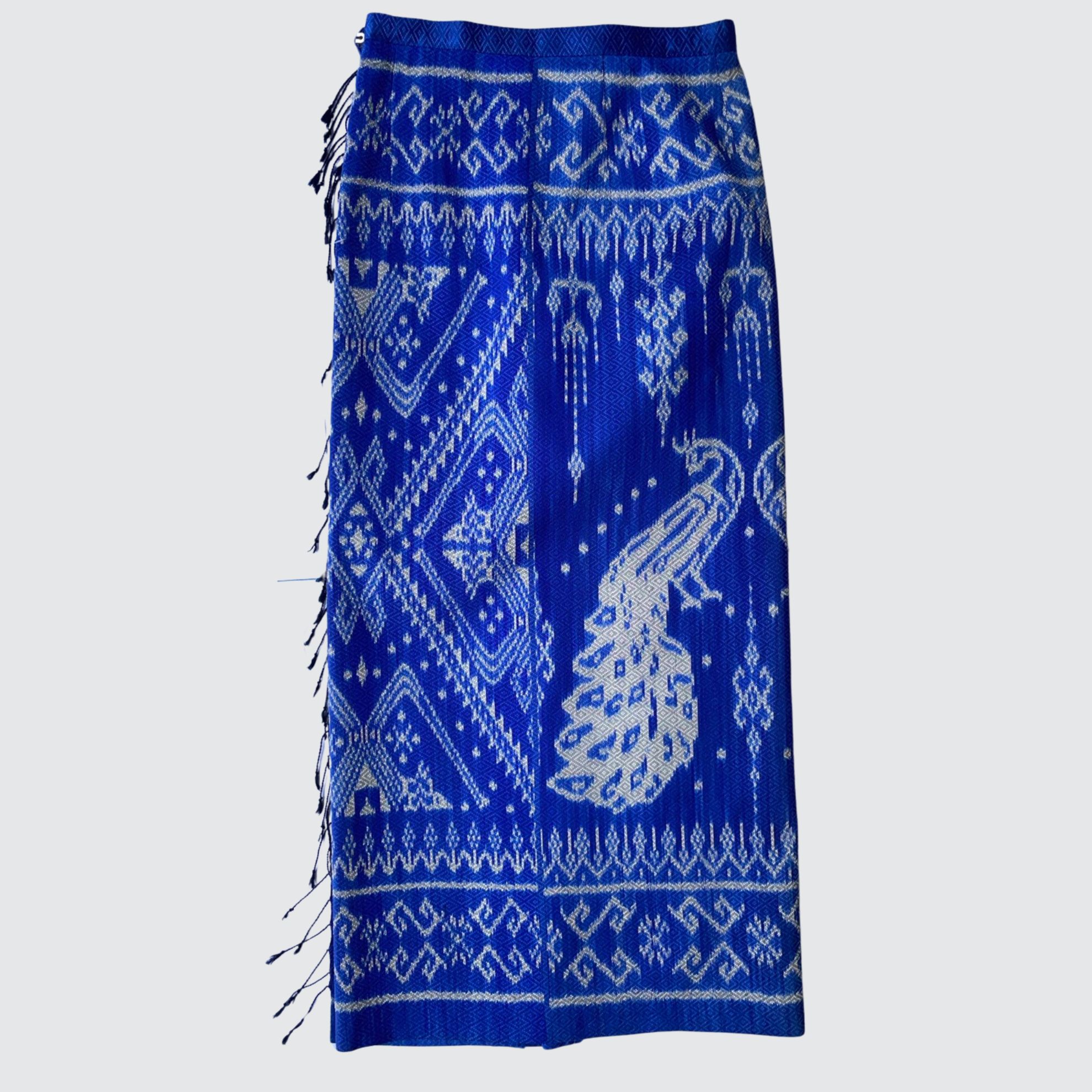 ผ้าถุงป้าย แบบเลื่อนตะขอตามไซส์ หน้านางกลาง ลายนกยูง สีน้ำเงิน รหัส WM-PTS-1009681427