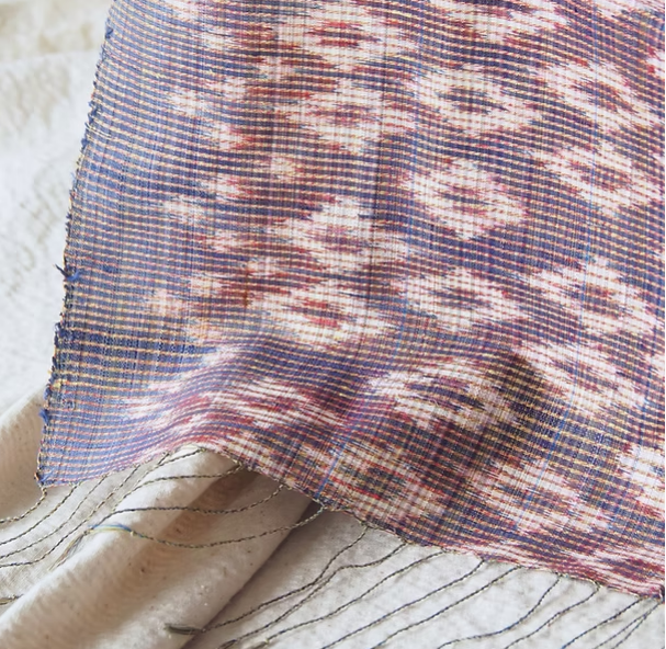 ผ้าคลุมไหล่ ไหมมัดหมี่หางกระรอก ขนาด 58x220cm พื้นสีม่วงเทา L5A-CT-103293