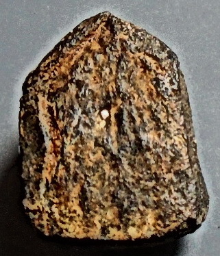 พระปืดตาจิ๋ว เนื้อผงคลุกรัก ลป.ศุข วัดปากคลองมะขามเฒ่า