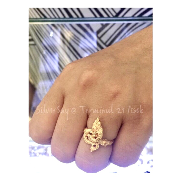 แหวนพญานาคราชฝังเพชรสวิส/สีทองคำ22k