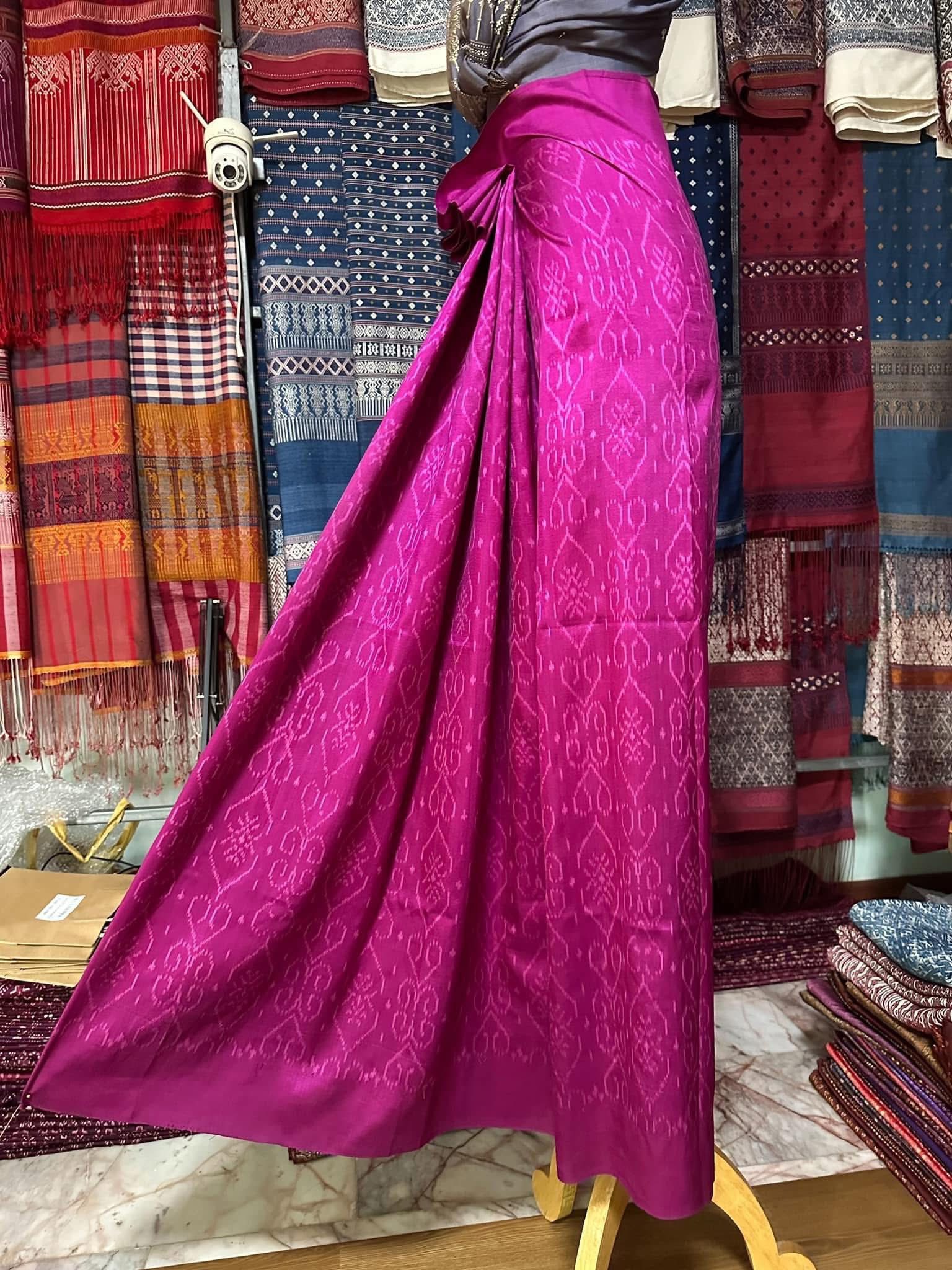 ซิ่น ไหมมัดหมี่ ผ้าปาโตล่า ขนาด 120x220ซม. พื้นสีชมพูม่วง รหัส N9-SIL-051768A3