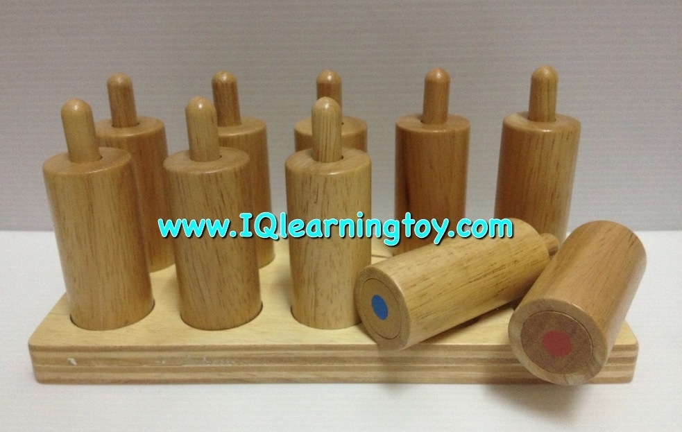 Montessori-Spring Box มอนเตสซอรี่- ชุดกล่องสปริง ประกอบด้วยฐานไม้ พร้อมแท่งไม้ทรงกระบอกมีจุก 10 แท่ง ( 5 คู่ ) ฝึกประสาทสัมผัส ส่งฟรี