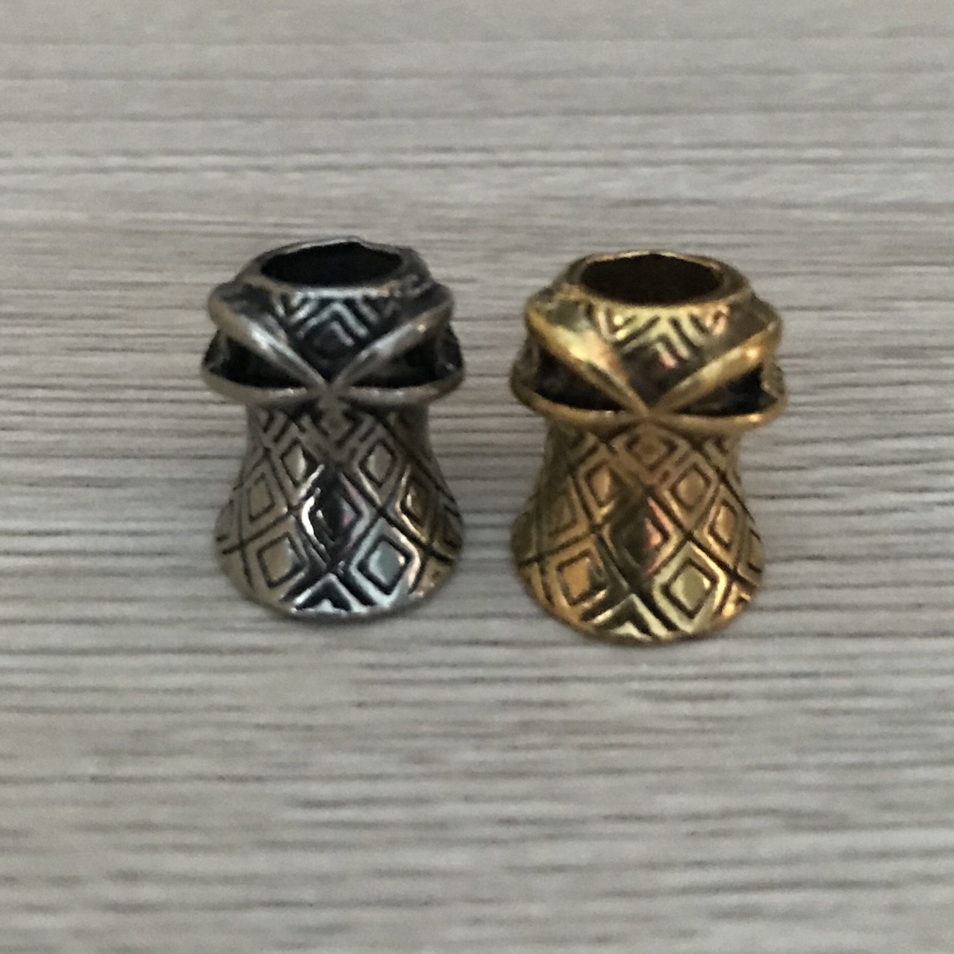 หัวกระโหลก V.1 - สำหรับร้อยสาย lanyard,paracord