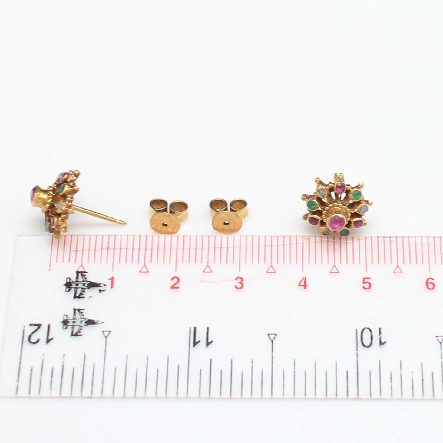 ER25136 ต่างหูพลอยสามสีทรงฉัตร ทับทิม มรกต เพชรซีก ทองแท้ 90% นน.รวม 2.8 กรัม