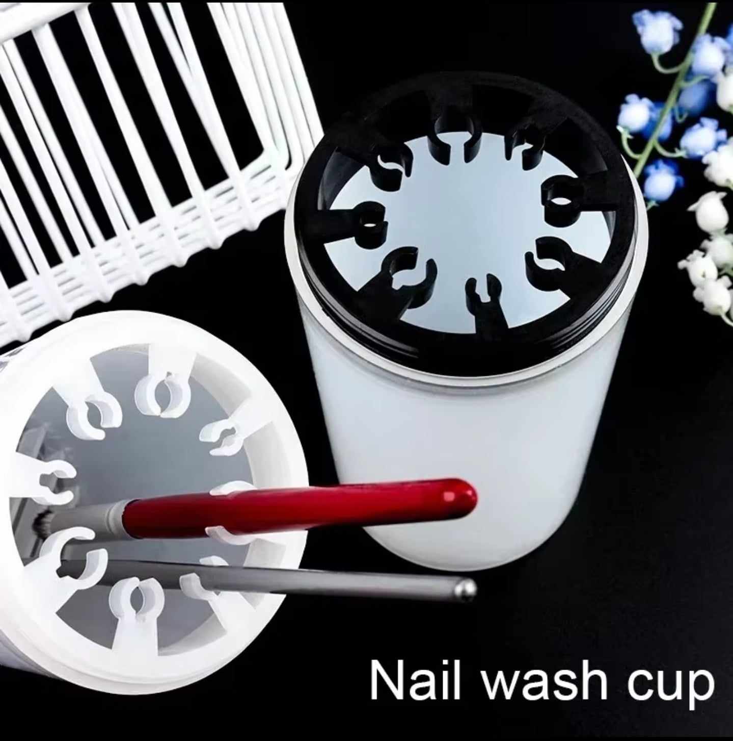 ถ้วยล้างพู่กัน แก้วสำหรับแช่พู่กัน มีตัวหนีบช่วยถนมขนพู่กัน