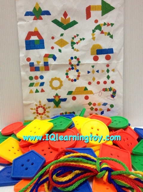 ของเล่นร้อยเชือก-รูปทรงต่างๆ เสริมพัฒนาการฝึกกล้ามเนื้อมือและสมาธิของเด็ก เรียนรู้เรื่องสีและรูปทรงต่างๆ ฝึกความจำ เป็นประโยชน์กับเด็กทุกวัย ส่งฟรี