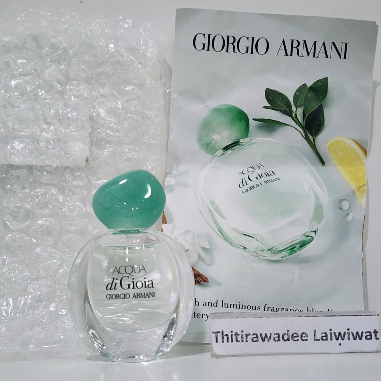 น้ำหอมจิ๋วมินิ Giorgio Armani Acqua Di Gio Gioia EDP 5ml Mini - ฝาเขียว แบบแต้ม ( Mini Perfume น้ำหอมขนาดพกพา) น้ำหอมจิ๋วมินิ ขวดน่ารัก ตั้งโชว์ก็สวย พกพาก็สะดวก หัวแต้มตามจุดชีพจร