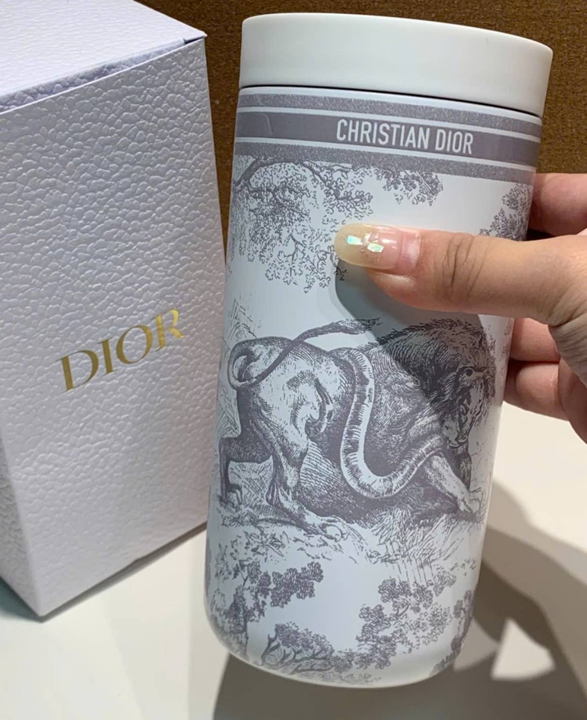 Dior Platinum Birthday Gift Temperature Control Tumbler พร้อมถุง และกล่องDior แก้วน้ำ