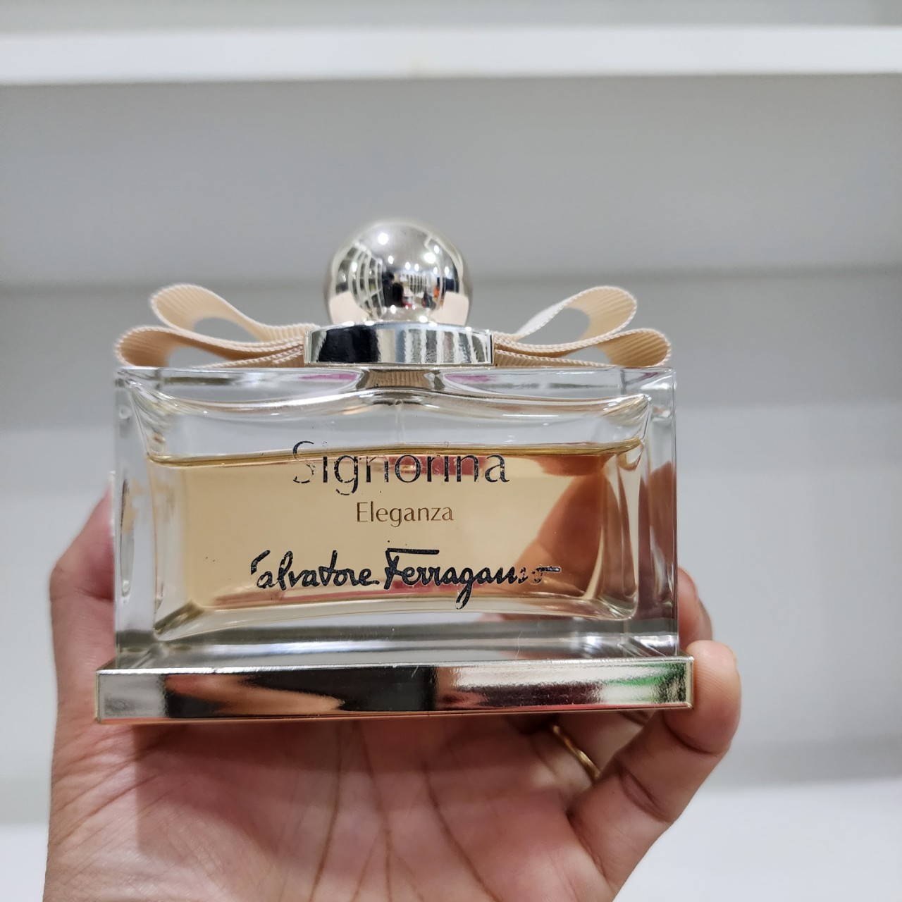 น้ำหอมแท้แบ่งขาย Salvat0re Ferragam0 Signorina Eleganza