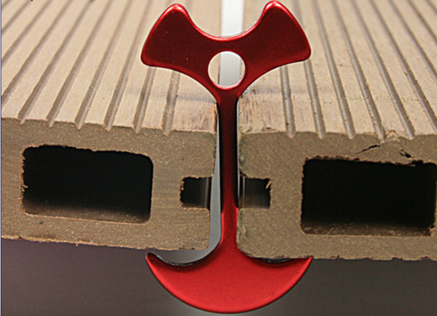 สมอ ช่วยขึงเต้นท์กับร่องไม้