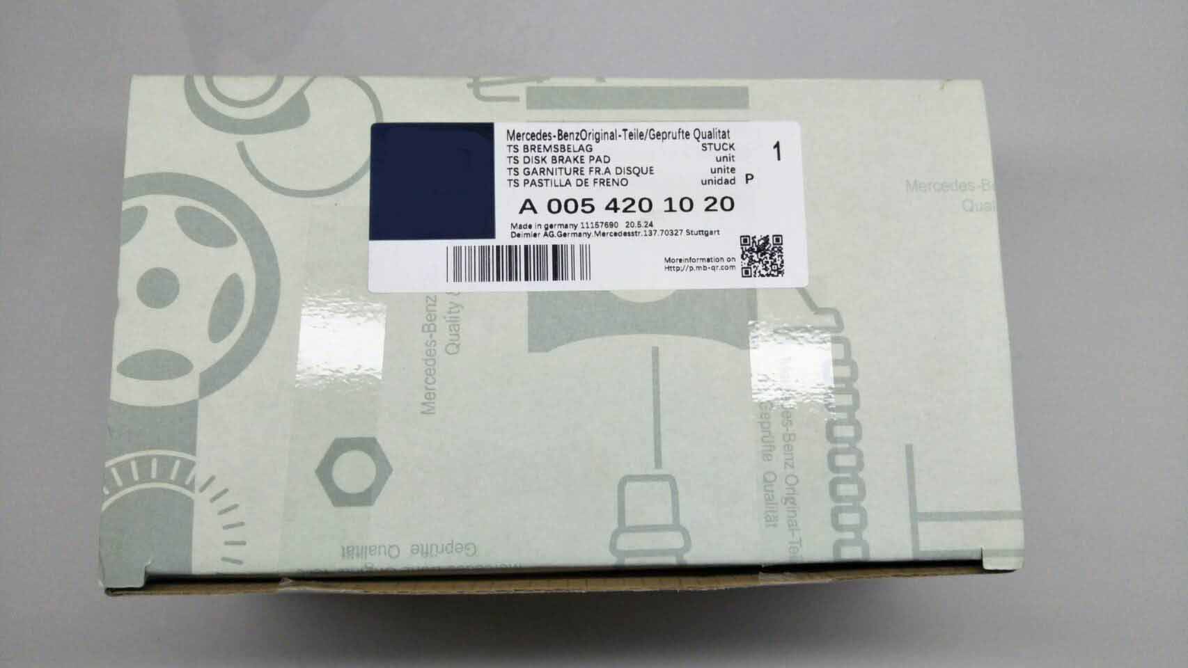 ผ้าเบรคหน้า ผ้าเบรค รถเบนซ์ Mercedes Benz C-Class W204 / E-Class C207 W211 W212 / SLC R172 / SLK R172 Front Wheel Break Pad TRW COTEC