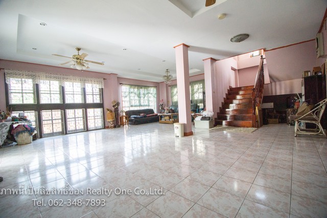 ขาย บ้าน 3 ชั้น ลาดพร้าว 87 แยก 16 เนื้อที่ 104 ตรว. หลังมุม ทำเลดี คุ้มราคา