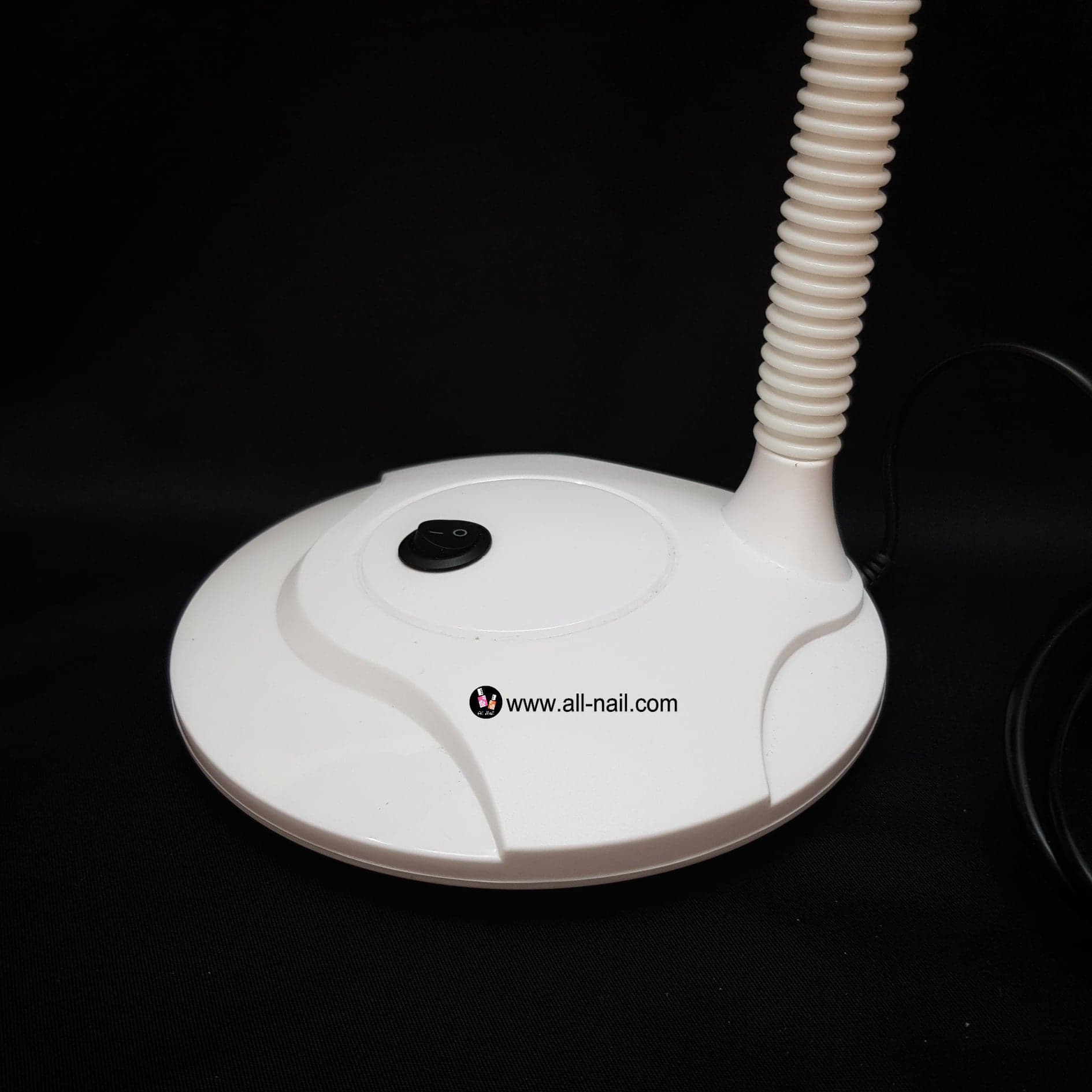 โคมไฟแบบตั้งโต๊ะ มีเลนส์ขยาย