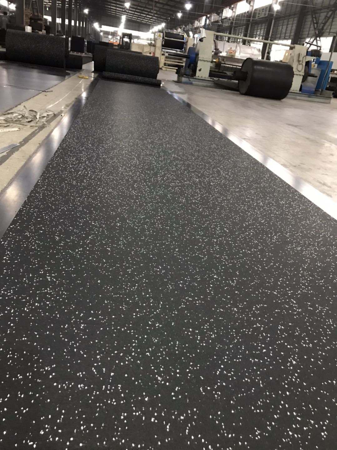 พื้นยางRubber Roll หนา10mm