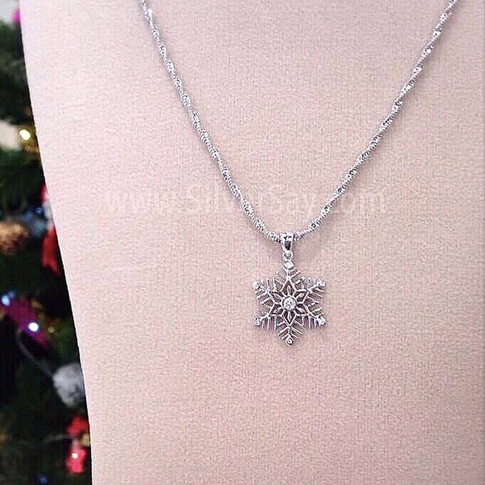 จี้เกล็ดหิมะ Snowflake ฝังเพชรสวิส