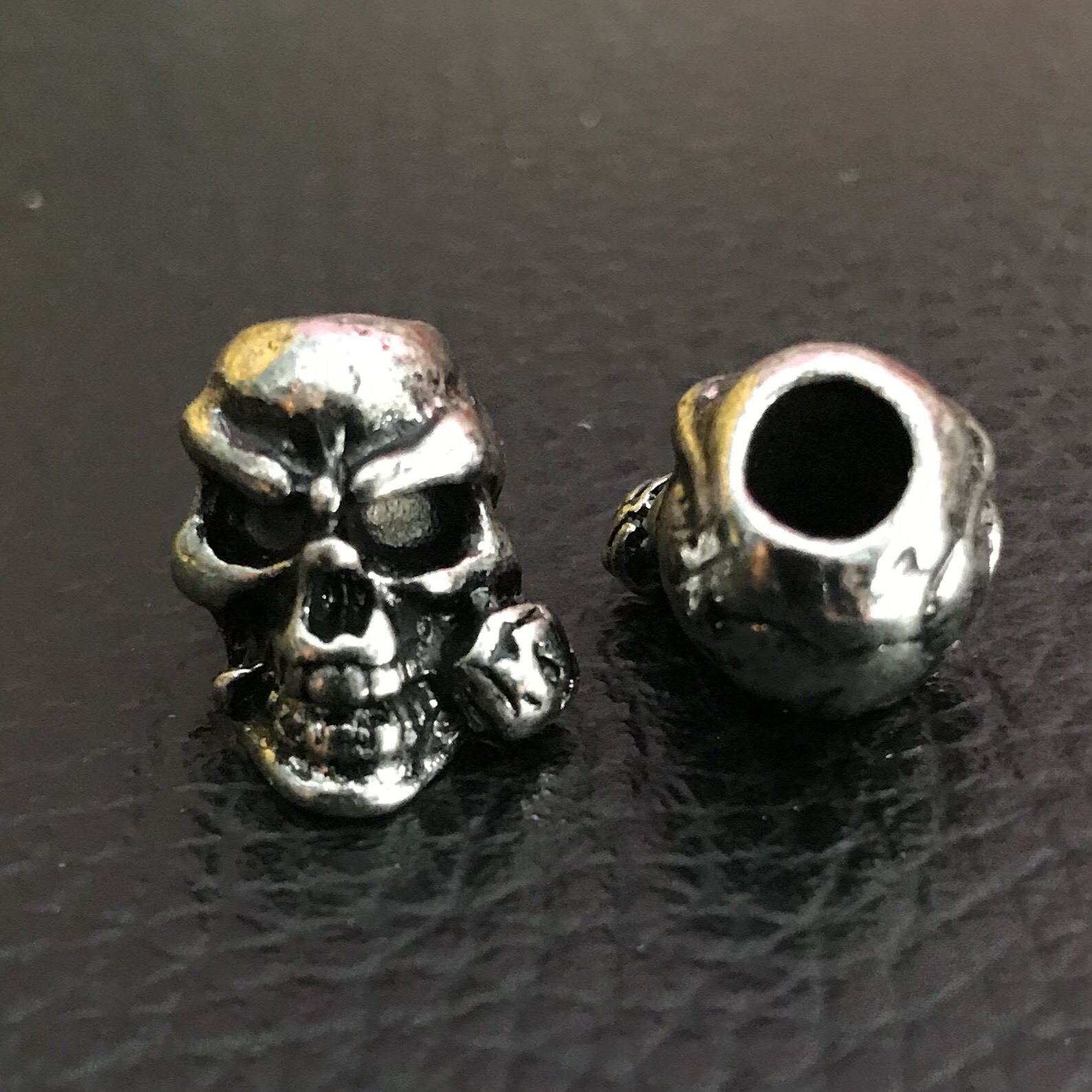 หัวกระโหลก V.2 - สำหรับร้อยสาย lanyard,paracord