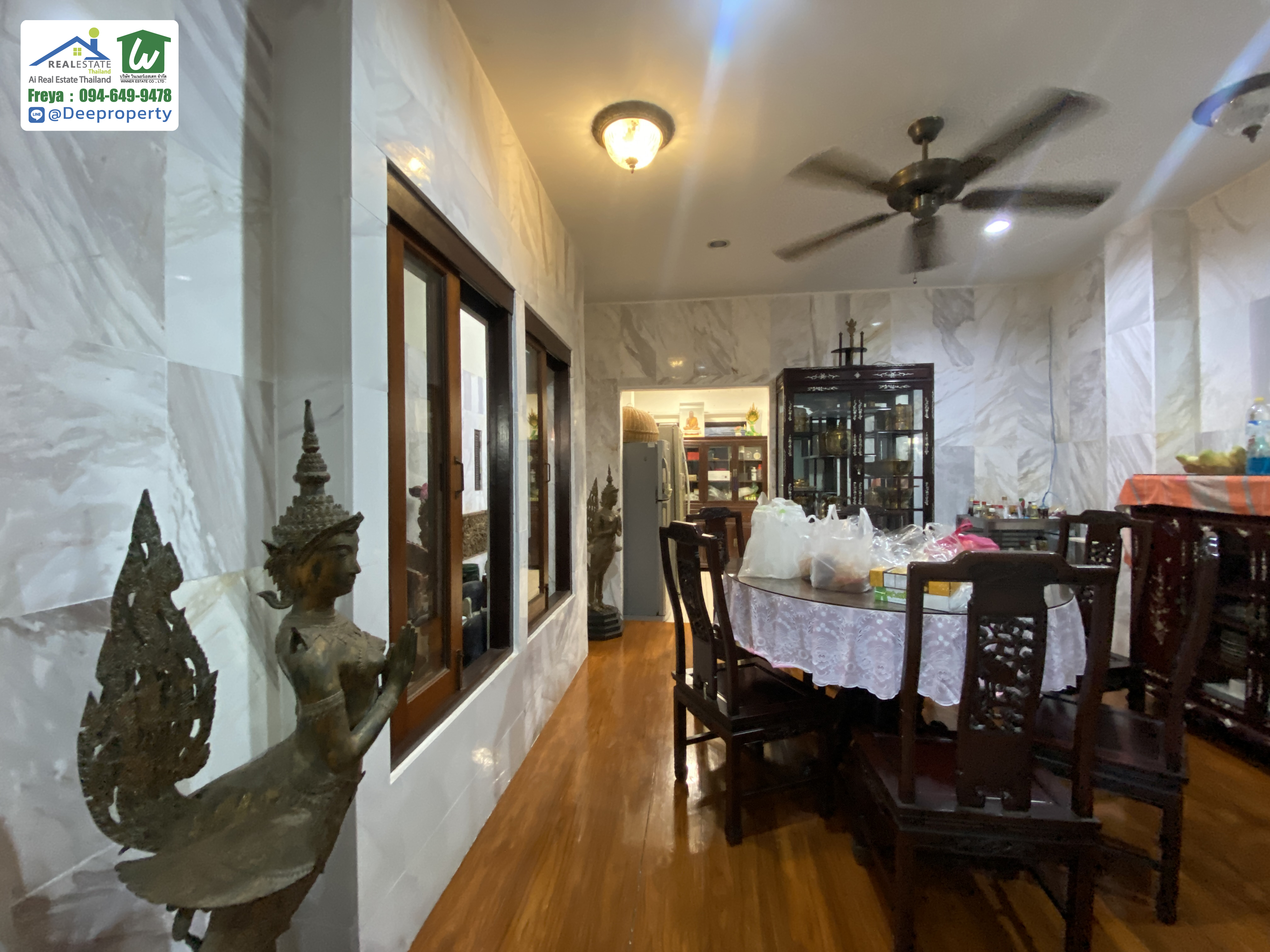 ขายบ้านเดี่ยว 3 ชั้น พหลโยธิน ซ.24 บ้านเรือนมณี ที่ดิน 185 ตรว. บ้านเรือนไทยประยุค บ้านหรูใจกลางเมือง พื้นที่ 1,000 ตรม ตกแต่งครบ.