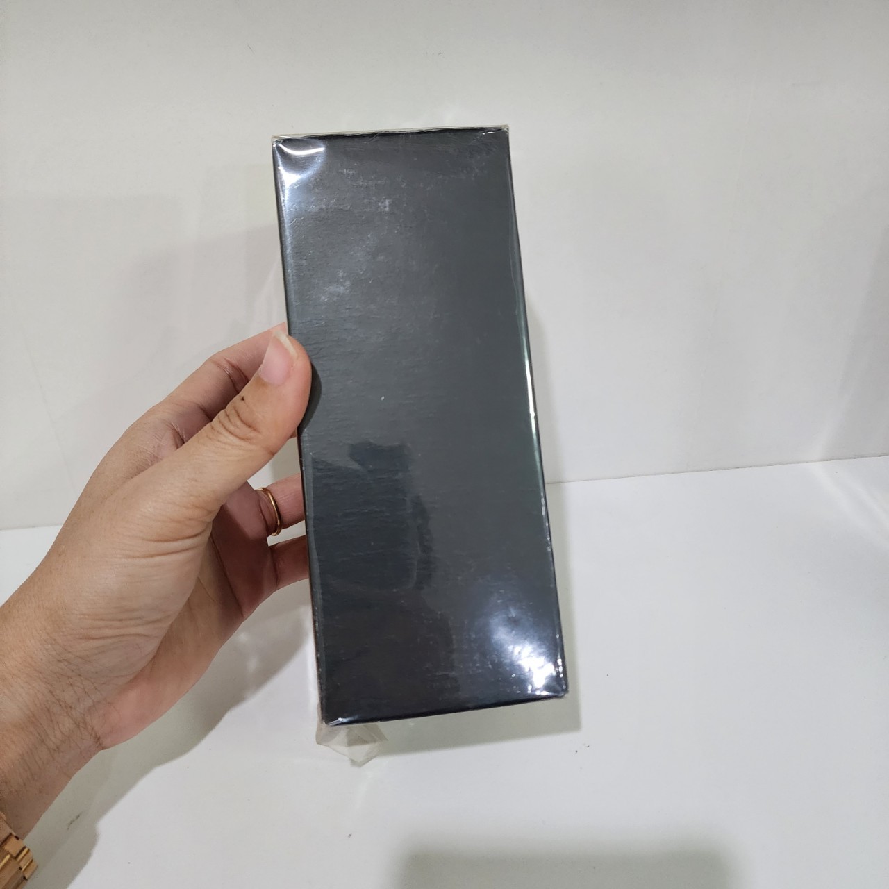 น้ำหอมแท้ Christian Dior Fahrenheit EDT 200ml กล่องซีลตูดหลุดกล่องไม่สวยบุบ ( รหัส 9L01 )