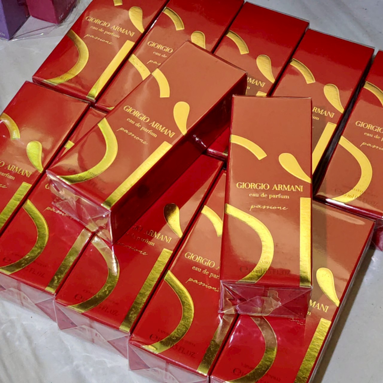 น้ำหอมจิ๋วมินิ Giorgio Armani Si Passione eau de parfum for woman 15ml แบบสเปรย์แพ็คใหม่ 2025 ( Mini Perfume น้ำหอมขนาดพกพา) น้ำหอมจิ๋วมินิแบบทดลองแบบสเปรย์ พกพาก็สะดวกใช้ฉีดตามจุดชีพจร