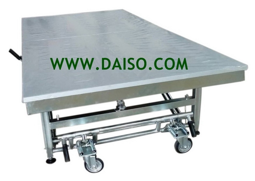 ผลิต-ขาย เวทีสำเร็จรูป เวทีพับได้มีล้อ เวทีพับเก็บได้ เวทีขอบอลูมิเนียม_FOLDING STAGE