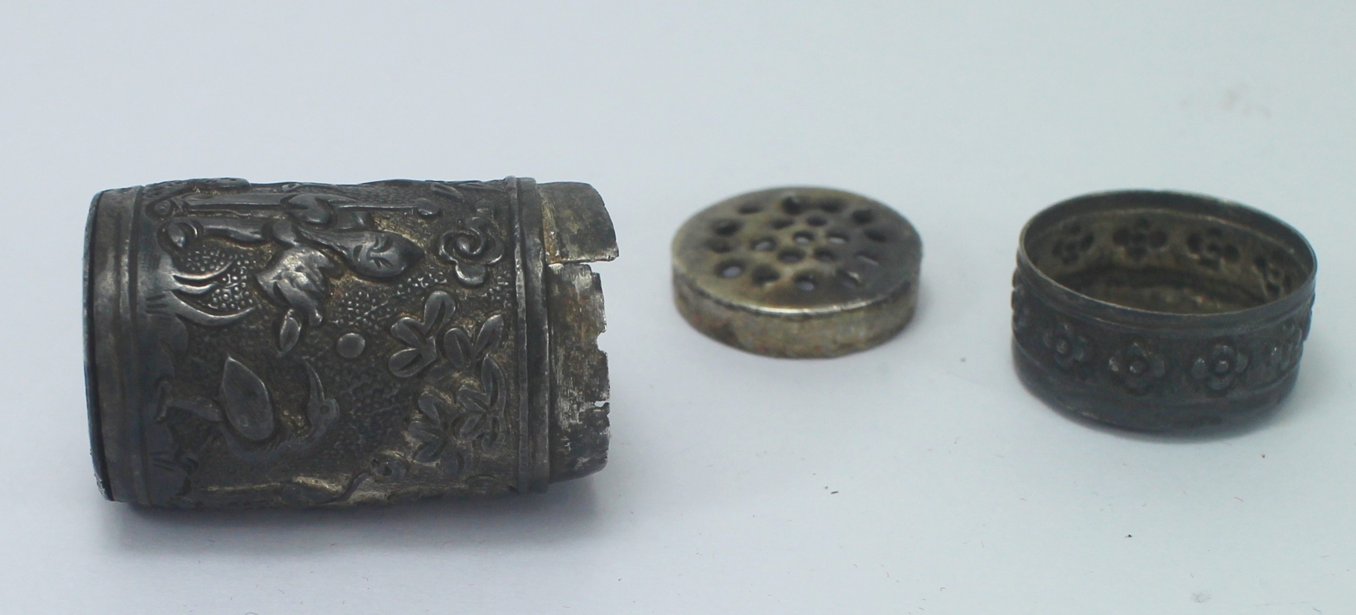 SI103 กระปุกยาดมเงินดุลลาย เงินแท้ นน.15.9 กรัม งานเก่าเก็บค่ะ