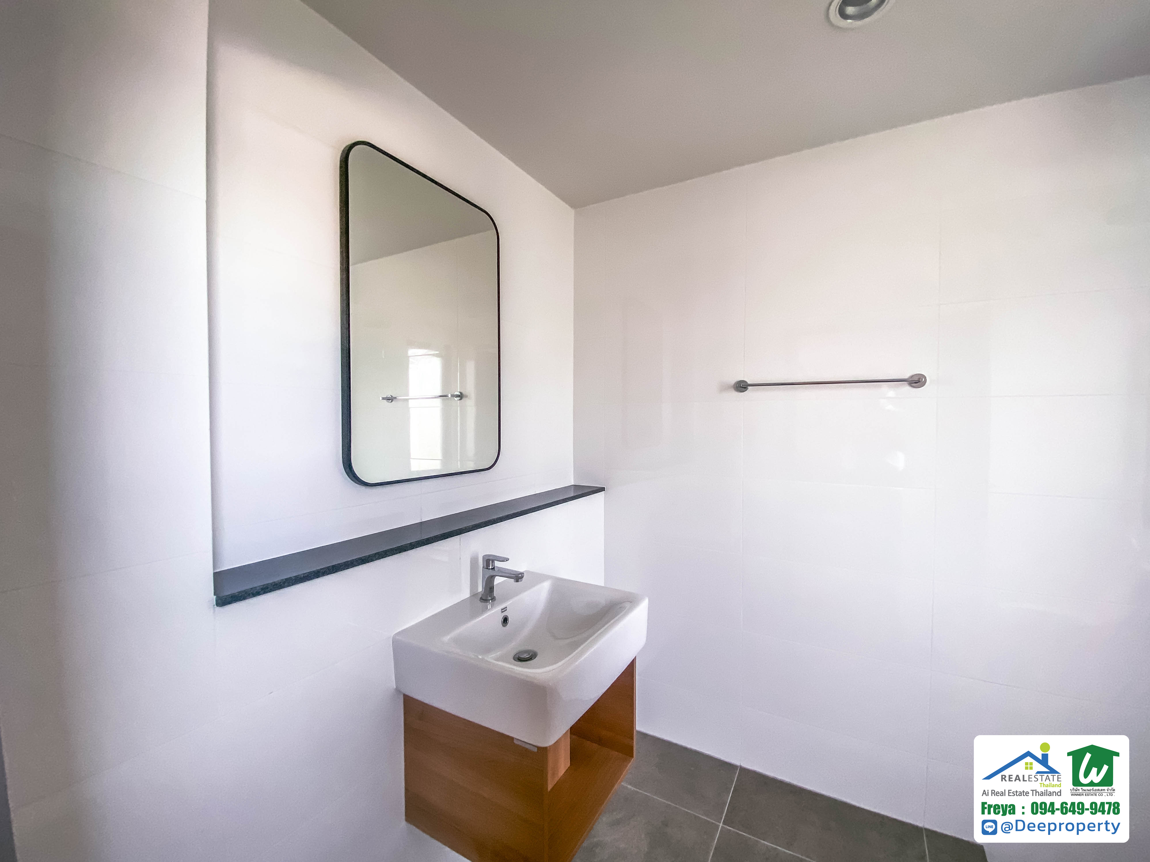 🏠✨ ขายโฮมออฟฟิศ BritLoft 3.5 ชั้น ดีไซน์ลอฟต์ โชคชัย4 ลาดพร้าว71 เหมาะอยู่อาศัยและทำออฟฟิศส่วนตัว!