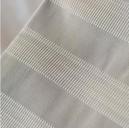 ผ้าไหม ลายลูกฟูก A+เนื้อหนา น้ำหนักดี หน้ากว้าง 132 ซม. สีเทา ตัดขายเป็นหลา รหัส CISP-CT-103150