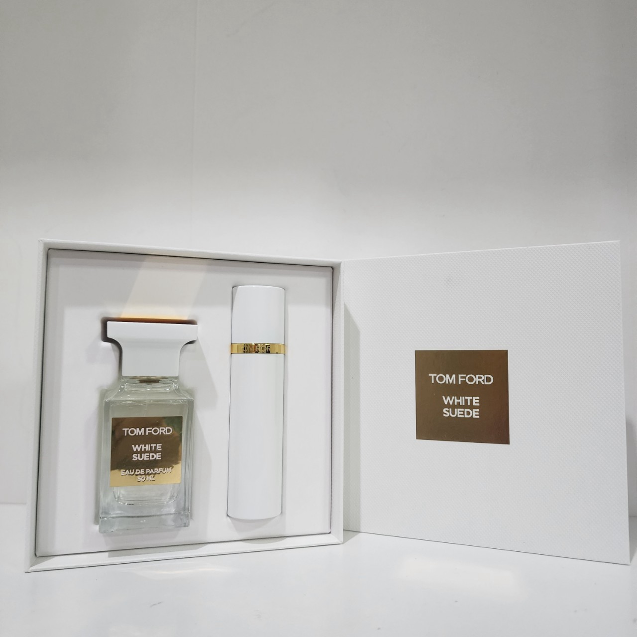 น้ำหอมแท้ Tom Ford White Suede EDP SET 50ml +10ml มีเคสสวม