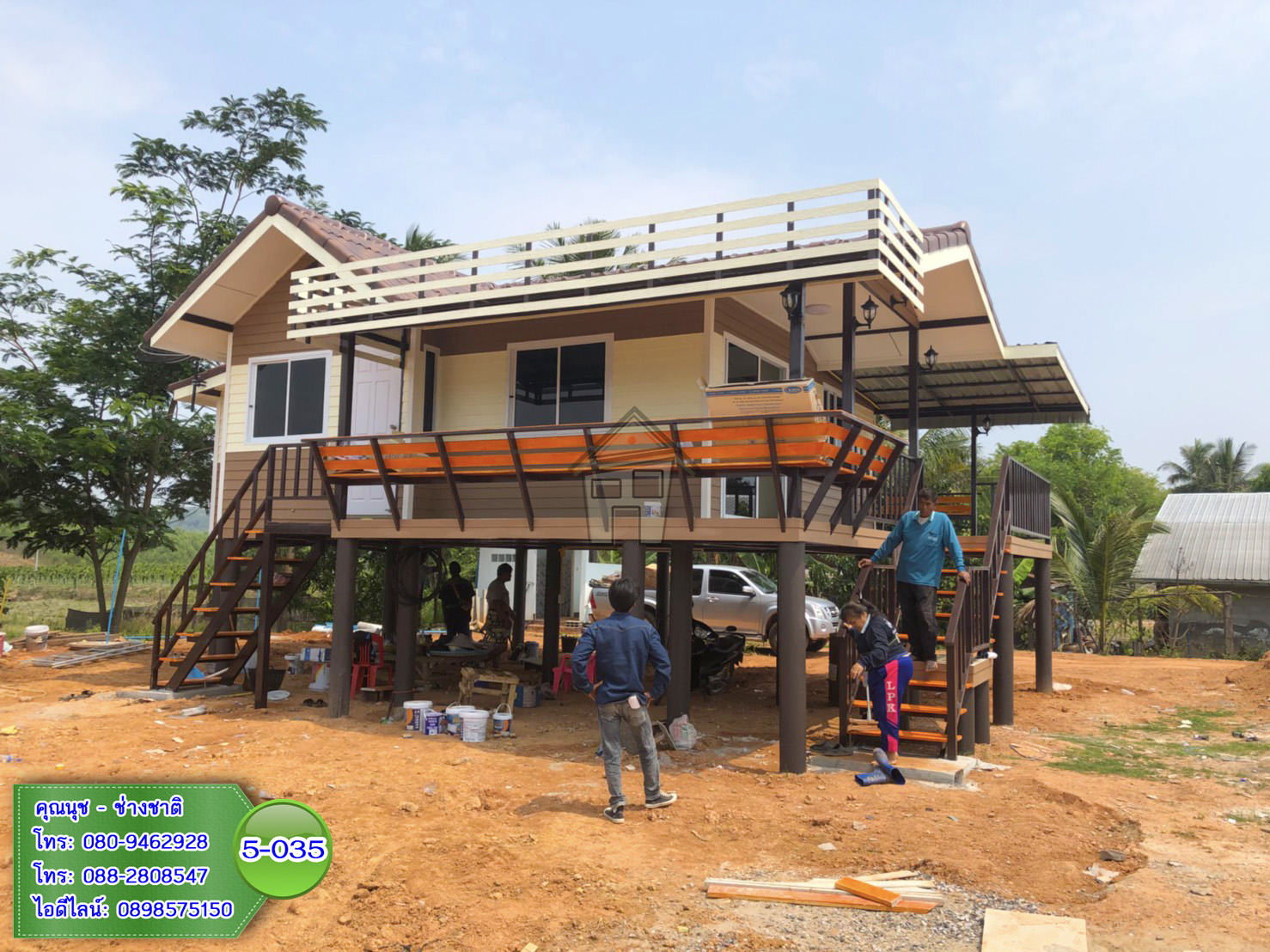 5-035 บ้านน็อคดาวน์ยกสูง 2 เมตร ทรงจั่วมุกซ้อน สีน้ำตาล
